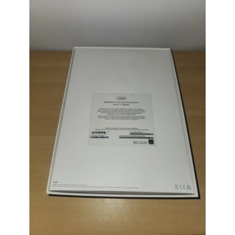 Apple iPad Pro 11-inch (3rd Generation 128GB) EMPTY BOX ONLY‎ Guide & Stickers